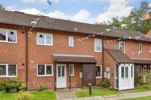 2 bedroom ground floor maisonette for sale, Patricia Gardens, Sutton, Surrey