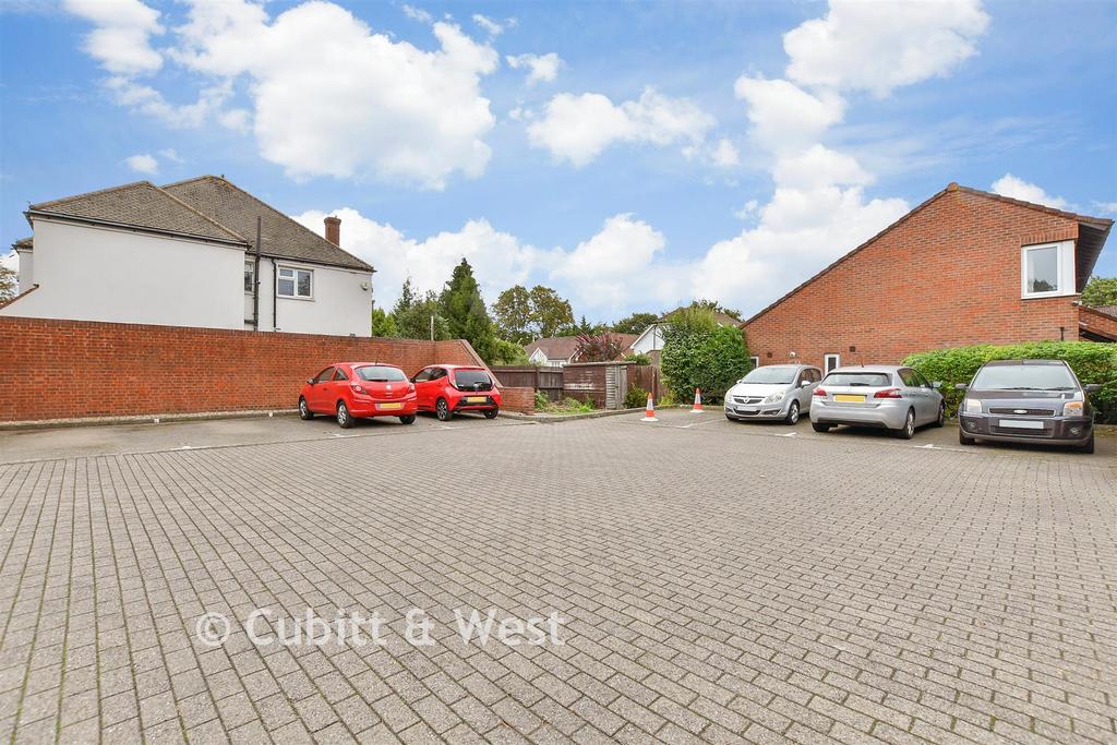 Driveway/Parking