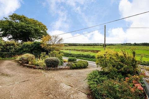 undefined, Lossenham Lane, Newenden, Kent, TN18 5QD