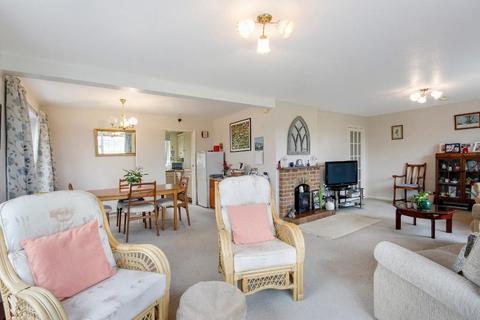 undefined, Lossenham Lane, Newenden, Kent, TN18 5QD
