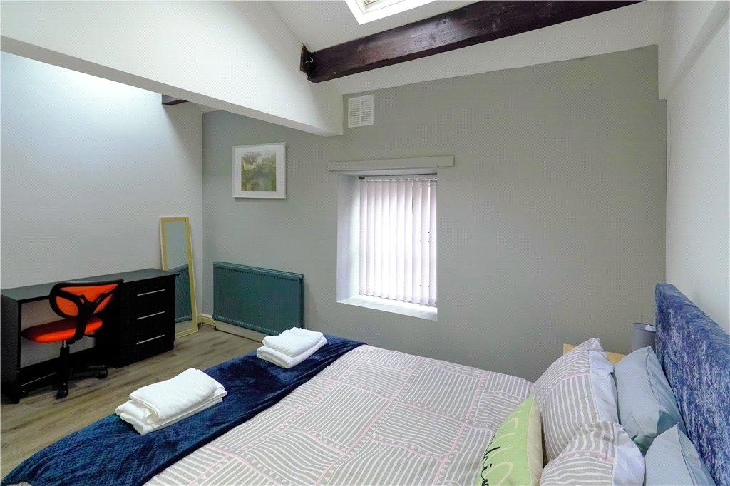 102a Bedroom
