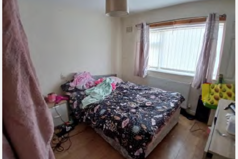 15 Frederick Banting Close, Bootle, L30 5SL