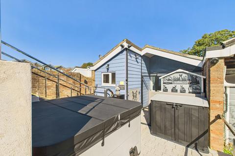 undefined, Cumber Drive, Brixham
