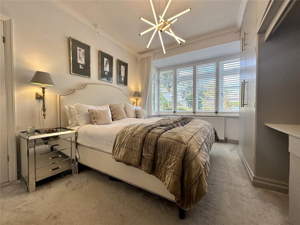 House in Leeds, West Yorkshire - View 5