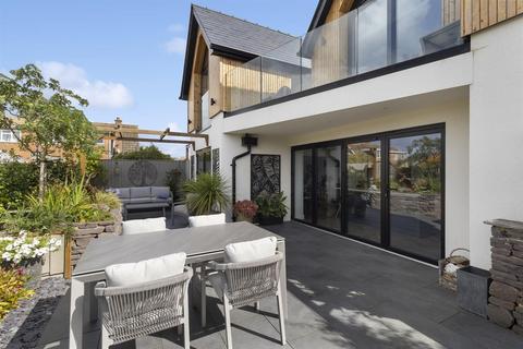 undefined, 1 Lyndhurst Gardens, Gloucester Road, Welland, Malvern