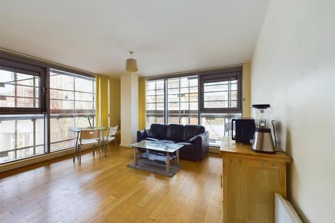 2 bedroom apartment for sale, Worcester Street, Birmingham, West Midlands, B2