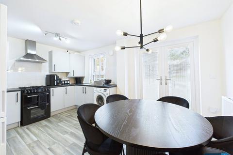 3 bedroom semi-detached house for sale, Avon Road, Harworth, Doncaster, Nottinghamshire, DN11