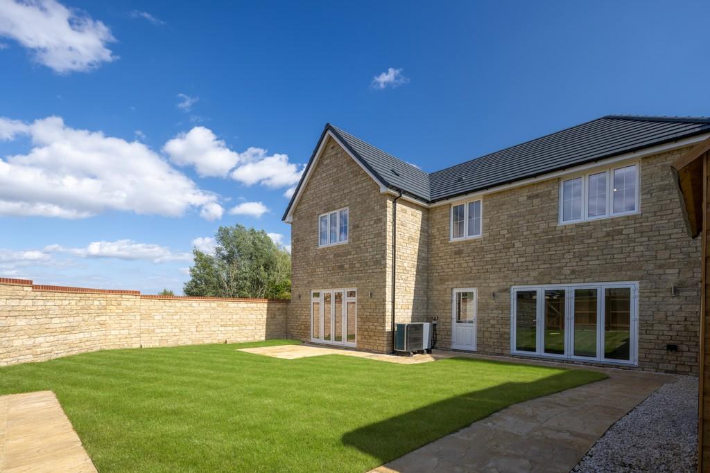The orchards, purton