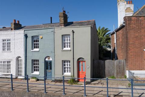 undefined, Island Wall, Whitstable