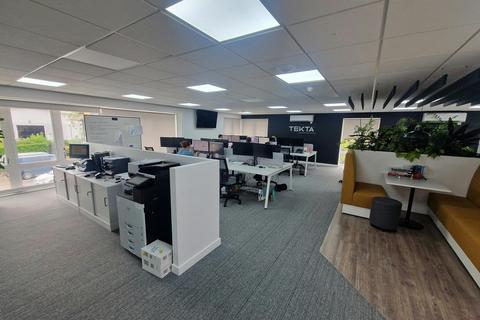 Office to rent, Waterberry Dr Waterlooville PO7 7YH