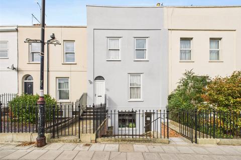 Bath Road, Cheltenham, Gloucestershire, GL53