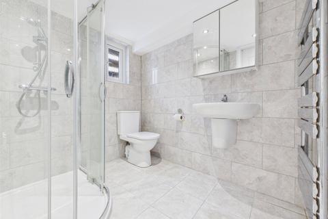 4 bedroom terraced house for sale, Bath Road, Cheltenham, Gloucestershire, GL53