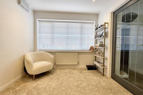 undefined, Church Vale, Manchester M28