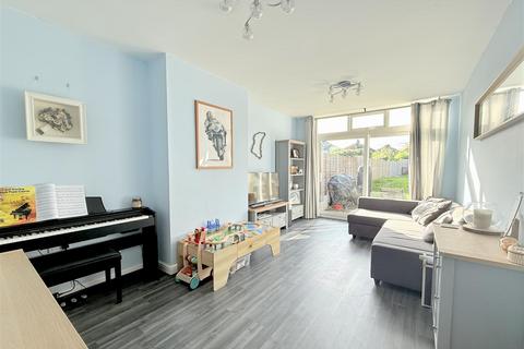 3 bedroom semi-detached house for sale, Cedarcroft Road, Ipswich IP1