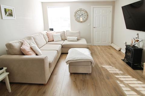 3 bedroom semi-detached house for sale, Pine Wood Court, West Yorkshire WF10
