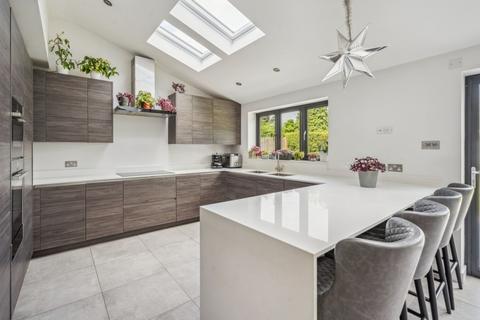 4 bedroom detached house for sale, Green Road, High Wycombe HP13