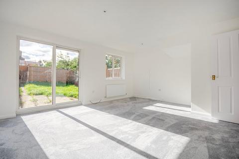 undefined, Kappler Close, Netherfield, Nottingham, Nottinghamshire, NG4 2PT