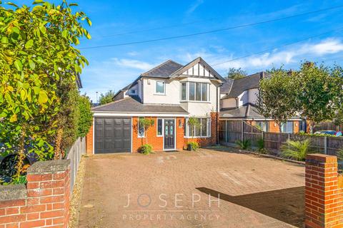 4 bedroom detached house for sale, Norwich Road, Ipswich, IP1