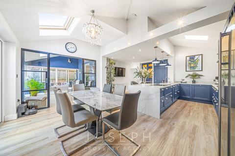 4 bedroom detached house for sale, Norwich Road, Ipswich, IP1
