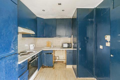 undefined, Twickenham Road, Teddington, TW11