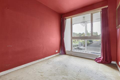 undefined, Twickenham Road, Teddington, TW11