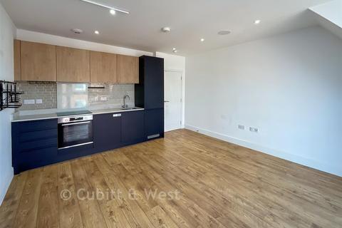 1 bedroom apartment for sale, St. Martin's Walk, Dorking, Surrey