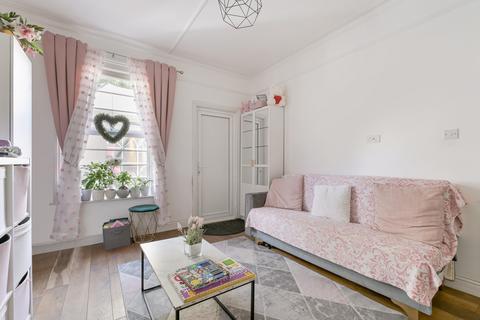 2 bedroom maisonette for sale, Greenhill Road, Greater London, HA1
