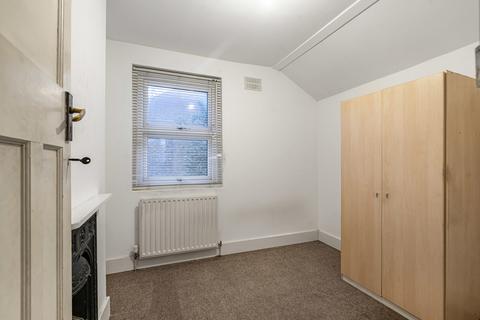 16 Colvin Road, Thornton Heath, CR7 6AB