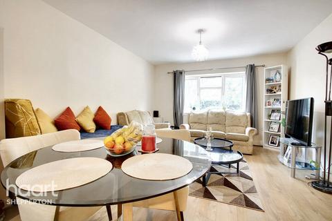 2 bedroom apartment for sale, Hanworth Road, HOUNSLOW