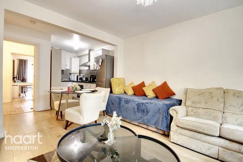 undefined, Hanworth Road, HOUNSLOW