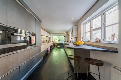 undefined, Edgbaston, Birmingham B16