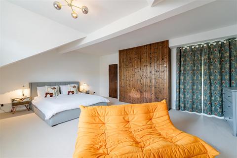undefined, Edgbaston, Birmingham B16