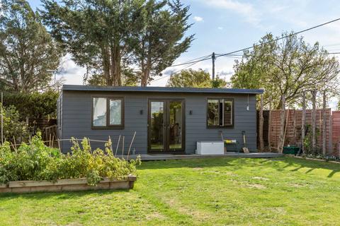 4 bedroom detached house for sale, Chignal Road, Chelmsford CM1