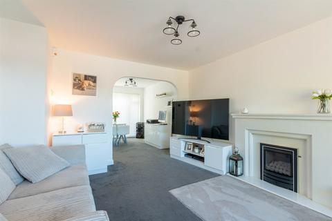 12 Cliffe Park Close, Leeds, LS12 4XD