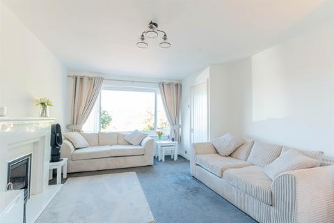 12 Cliffe Park Close, Leeds, LS12 4XD