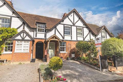 undefined, Hollybush Hill, Stoke Poges SL2