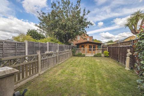undefined, Hollybush Hill, Stoke Poges SL2