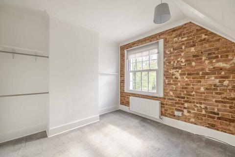 undefined, Hollybush Hill, Stoke Poges SL2