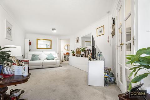 1 bedroom retirement property for sale, Watford Road, Wembley