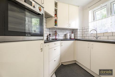 1 bedroom retirement property for sale, Watford Road, Wembley