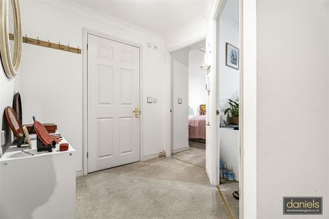 1 bedroom retirement property for sale, Watford Road, Wembley