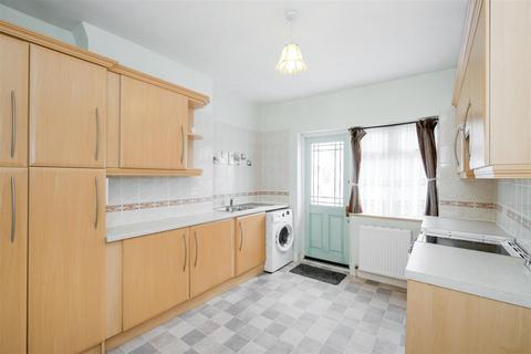 12 Mark Avenue, London, E4 7NR