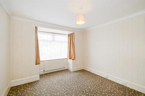12 Mark Avenue, London, E4 7NR