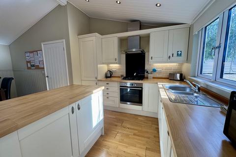 2 bedroom lodge to rent, Golden Cross, Hailsham, BN27