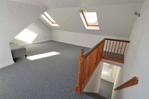2 bedroom flat for sale, Kilburn Lane, London W10