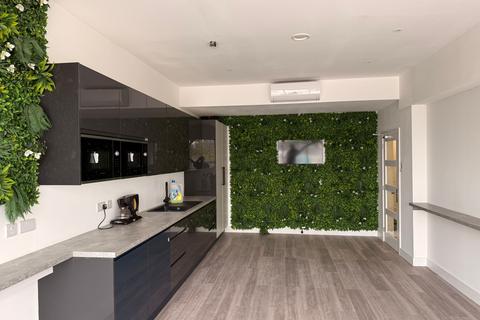 undefined, 30 Workspaces in Borehamwood Shopping Park, Borehamwood
