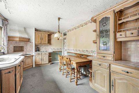 4 bedroom detached bungalow for sale, Jenning Wood, Welwyn