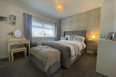 2 bedroom semi-detached house for sale, Highfield Park Road, Bredbury