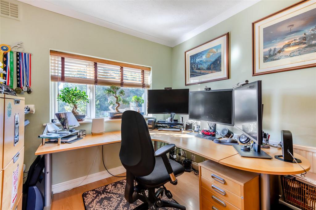 8664993-interior20.jpg