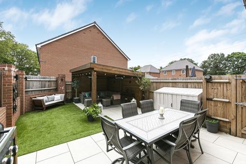 undefined, Dovetail Place, Surrey KT16